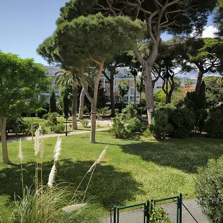 T3, Vue Mer,piscine, Garage דירה