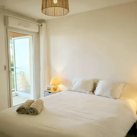 Apartamento T3, Vue Mer,piscine, Garage *