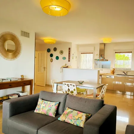 Apartment T3, Vue Mer,piscine, Garage *